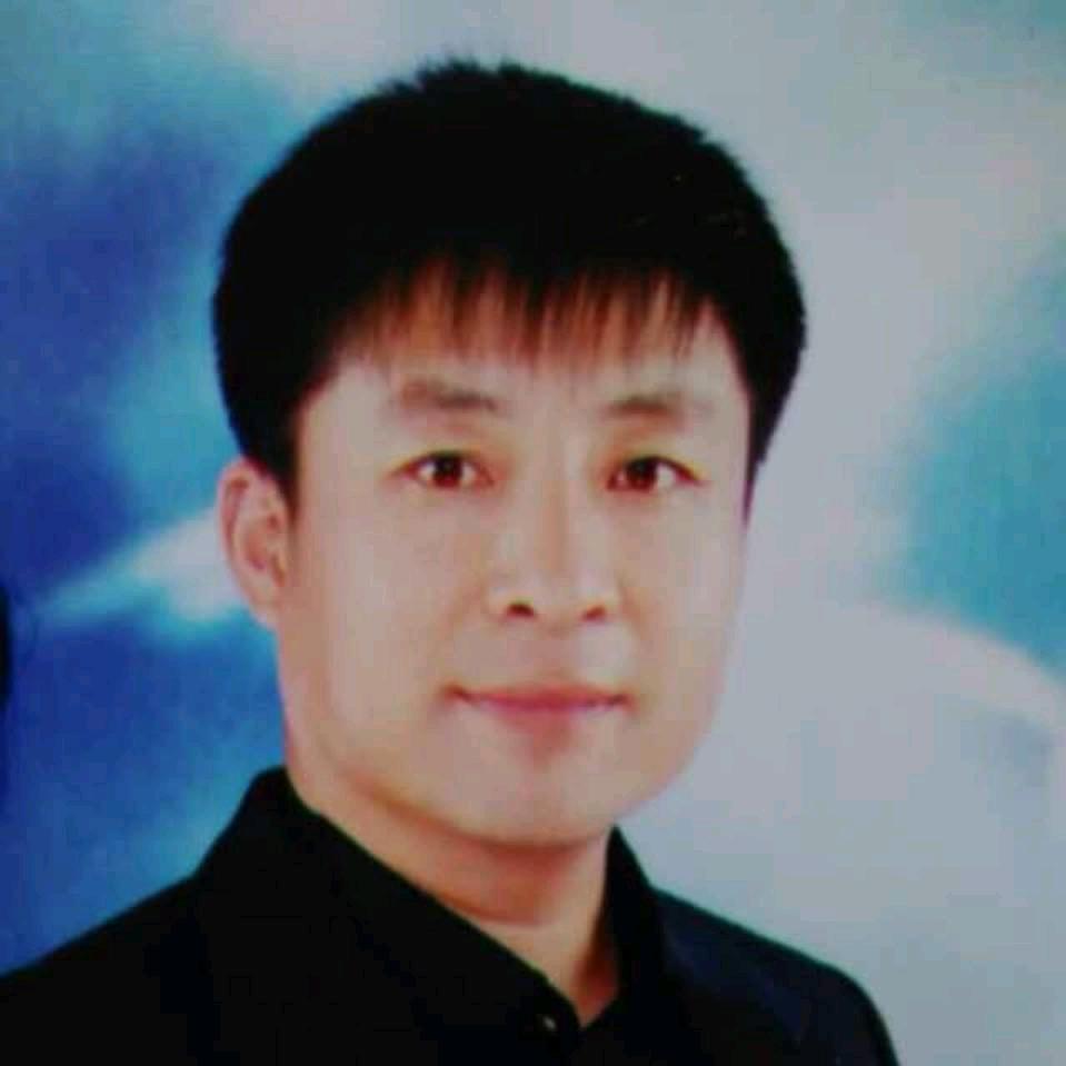 俊哥：（新浦九龙城市乐园雅迪店）