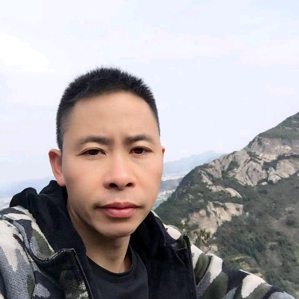 长期供应地摊特价服装