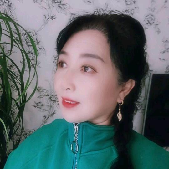 秀秀爱跳舞