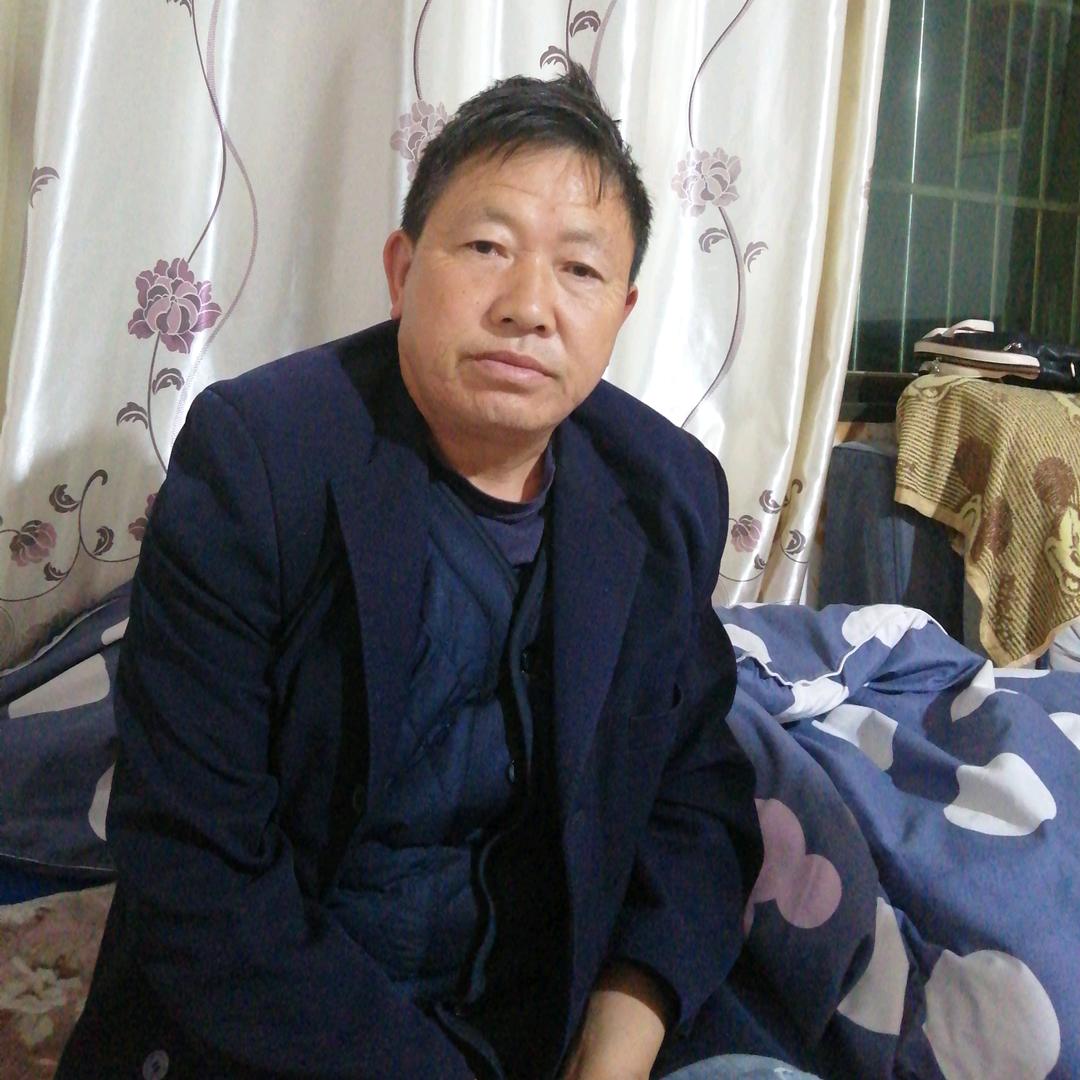 走进红尘