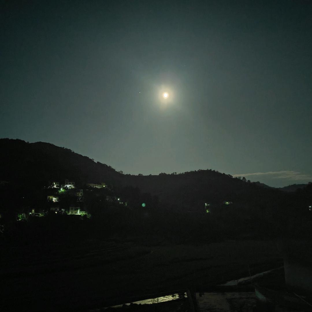 万水千山