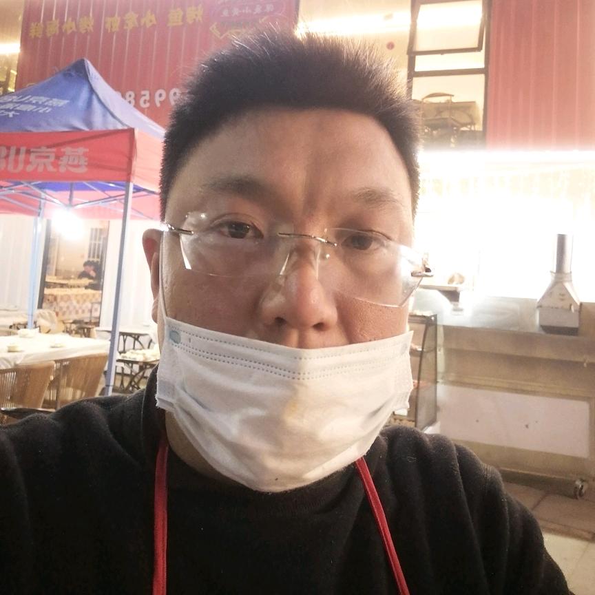 深夜小黄鱼干锅烧烤大排档