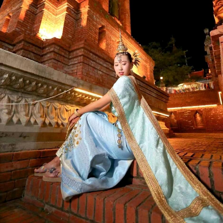 泾川花嫁囍屋婚庆鲜花用品店