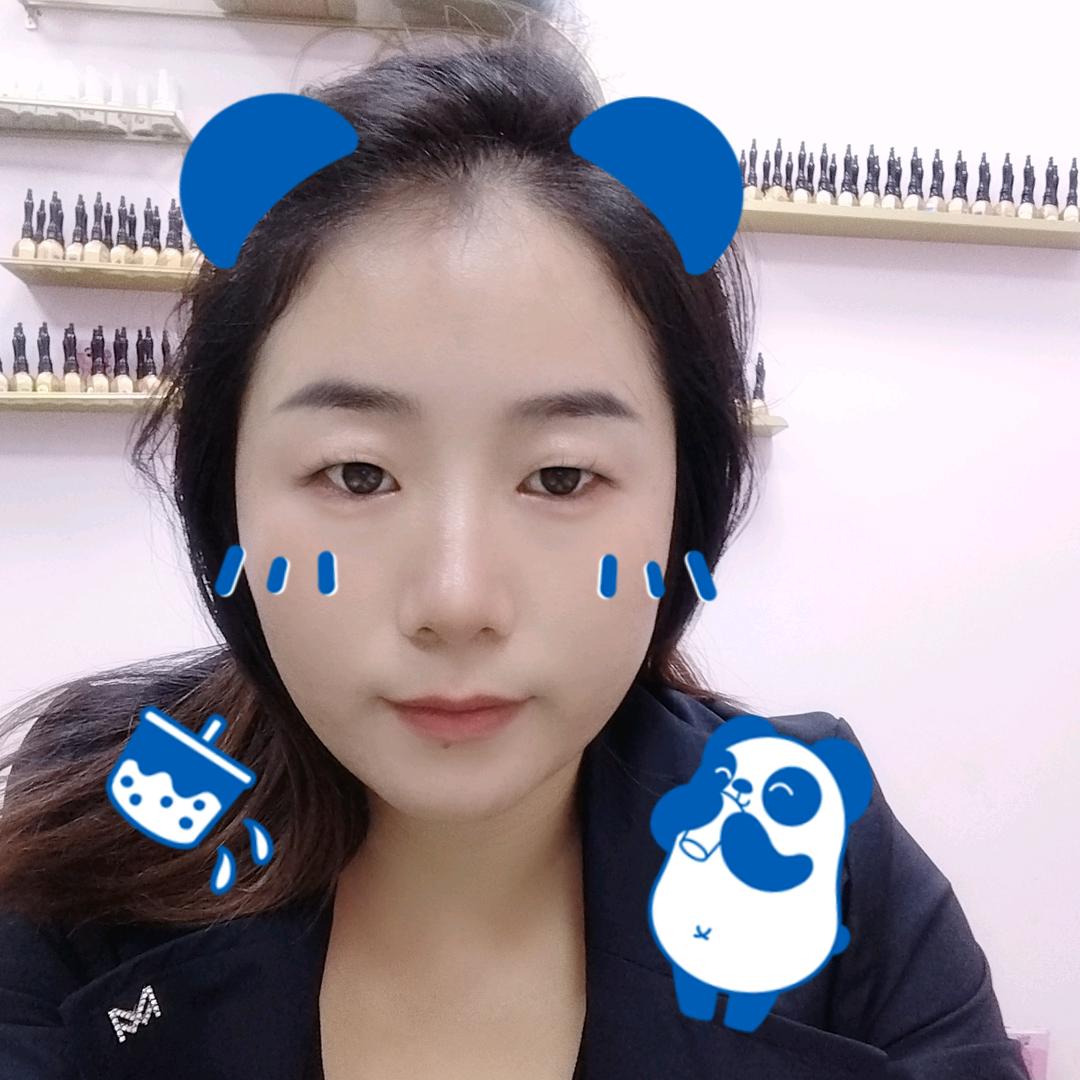 倚栏轩美容院