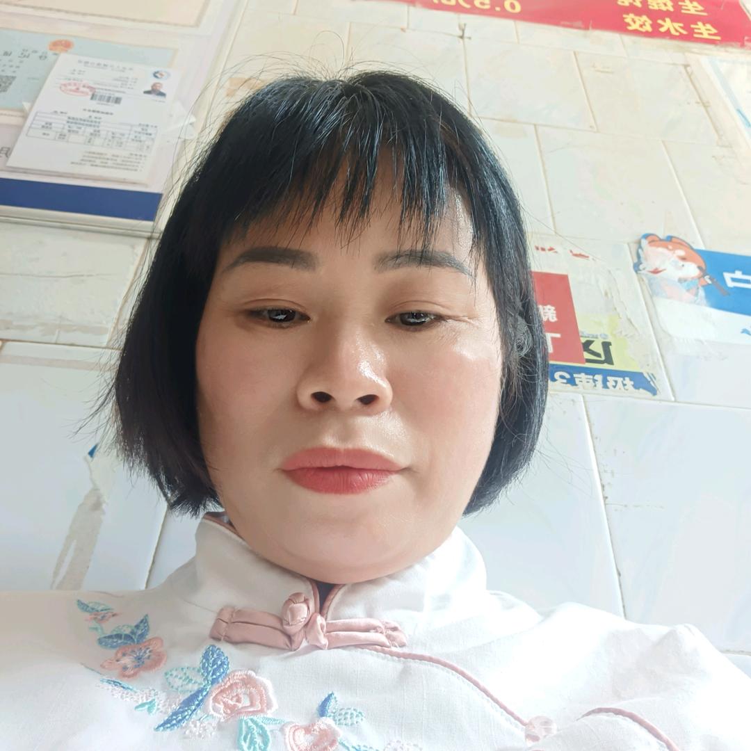 天上一朵白云