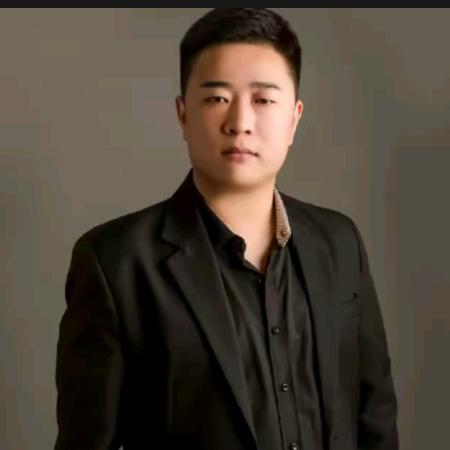 助        理
