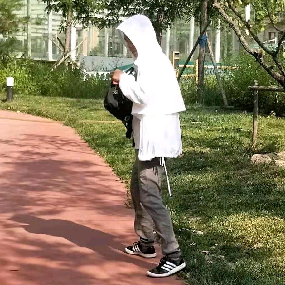 小二哈志光