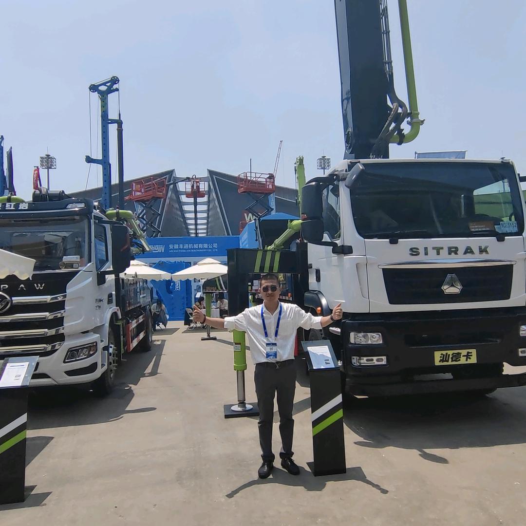 搅拌泵车搅拌天泵农建泵车圆盘泵车圆哥