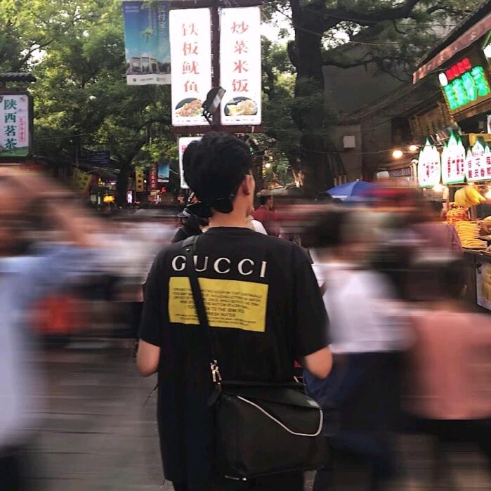 一张可可巧克力饼