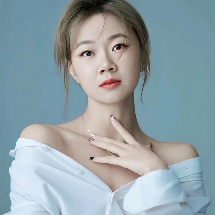 美娜
