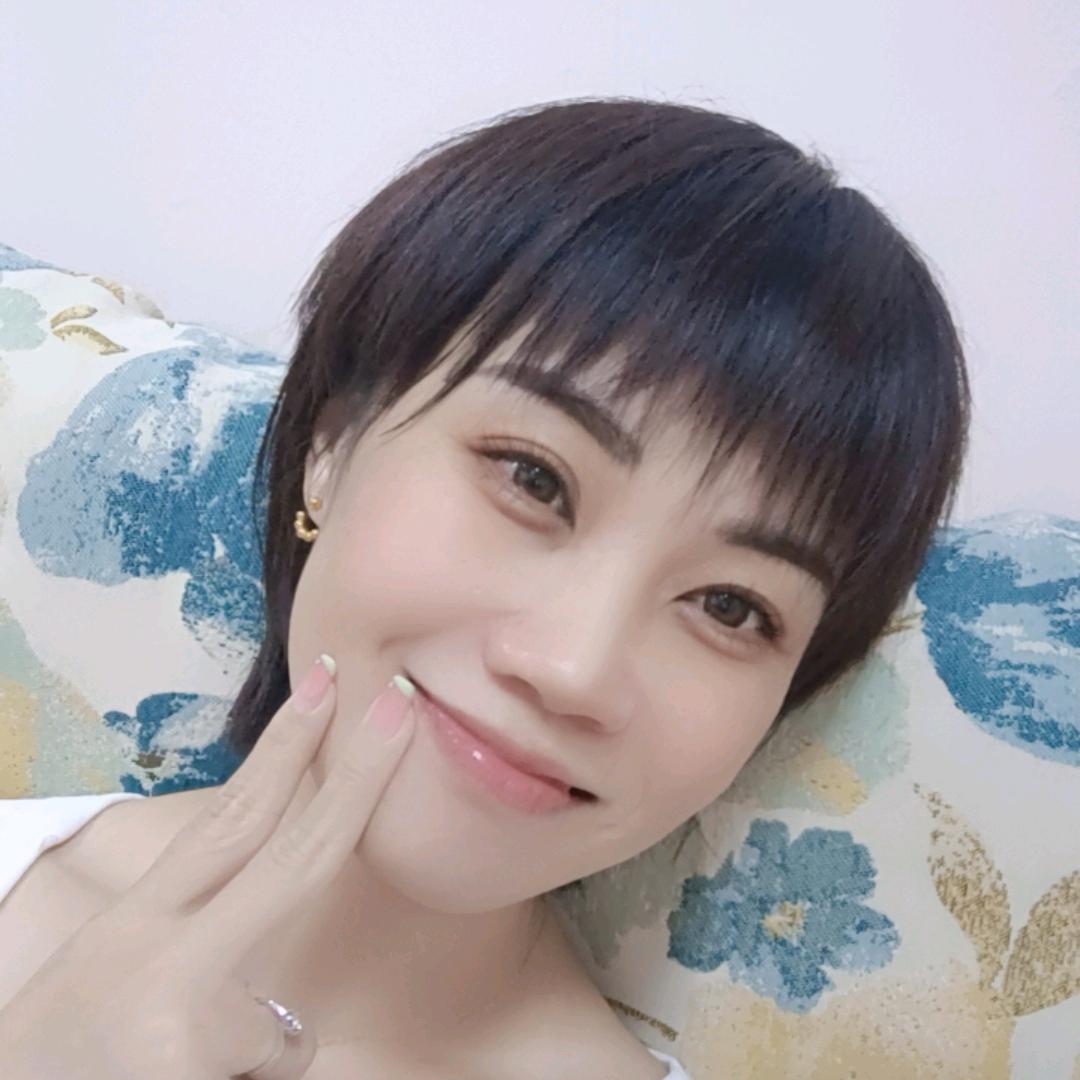 左右...