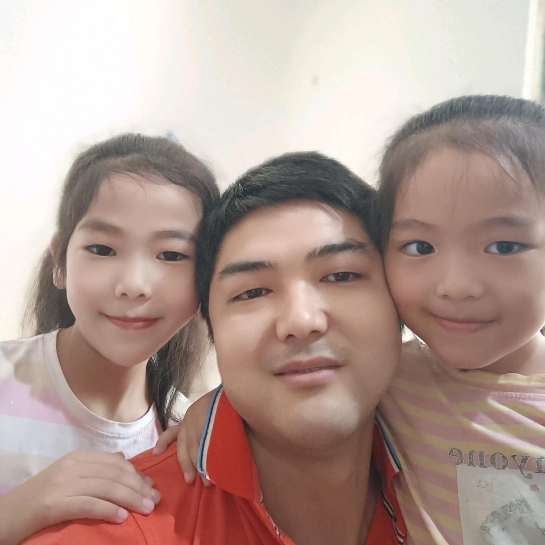 邵阳鑫隆包子华哥哥