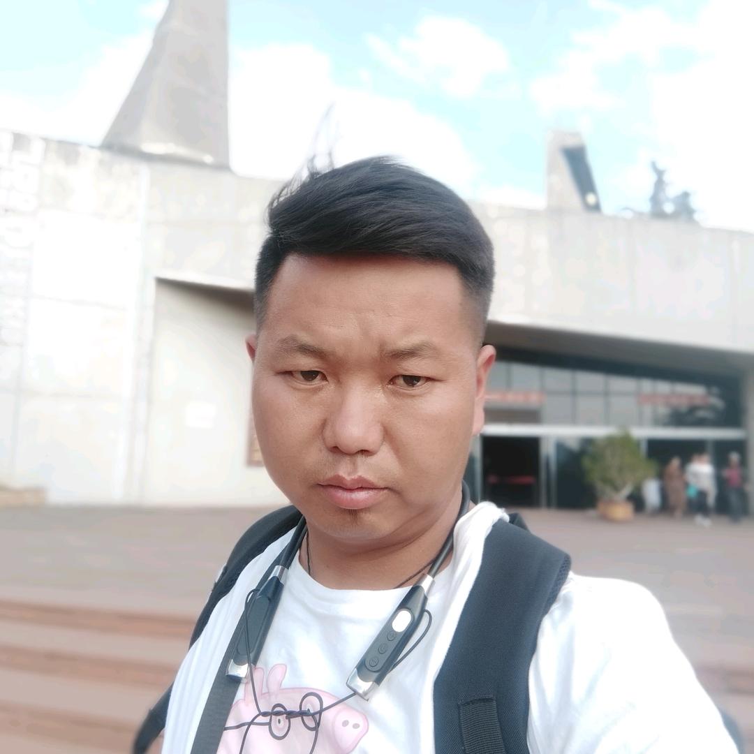 德龙