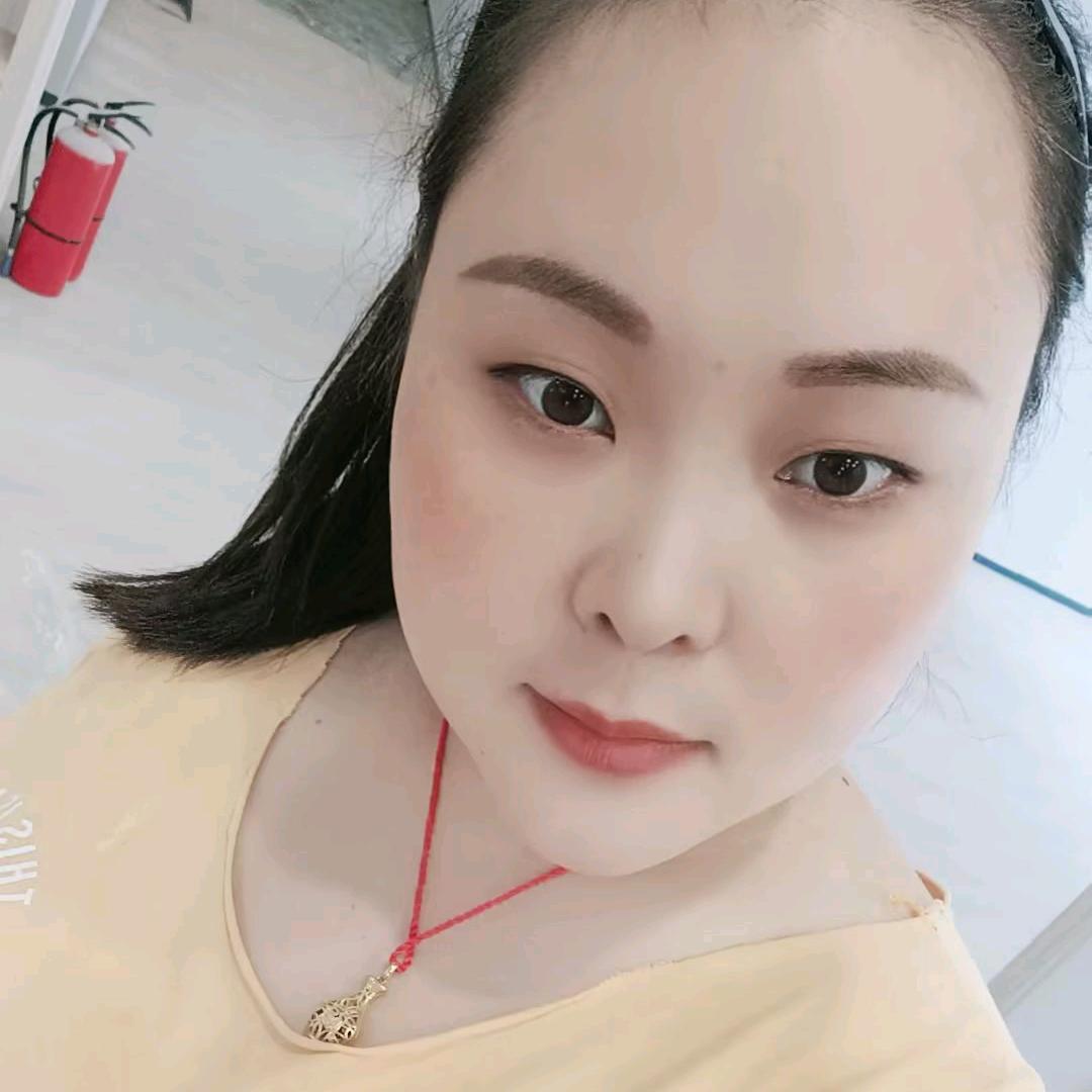 （鄢小姐）不高不瘦不漂亮