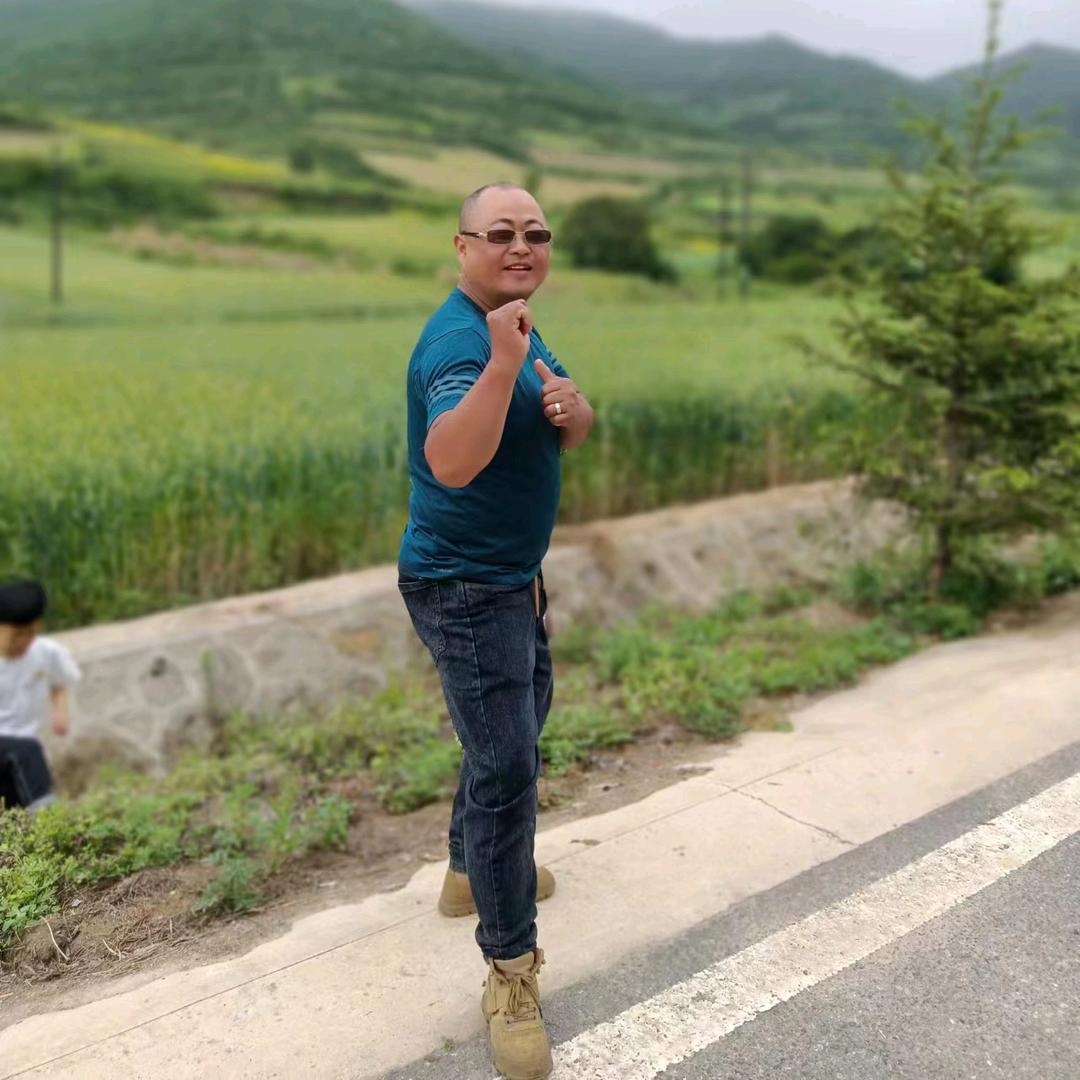 毛亚峰