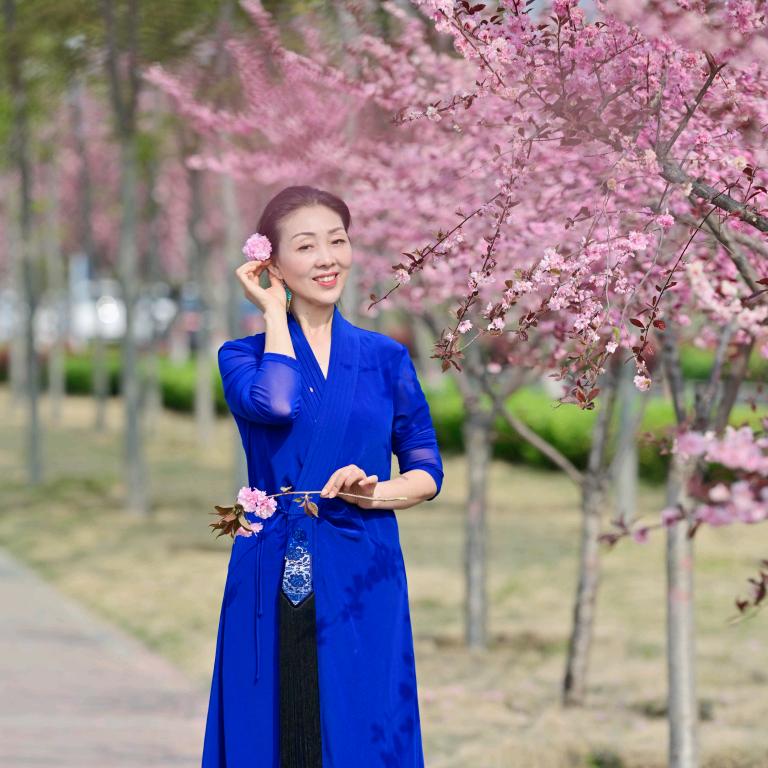 萍萍     形体仪态旗袍美学