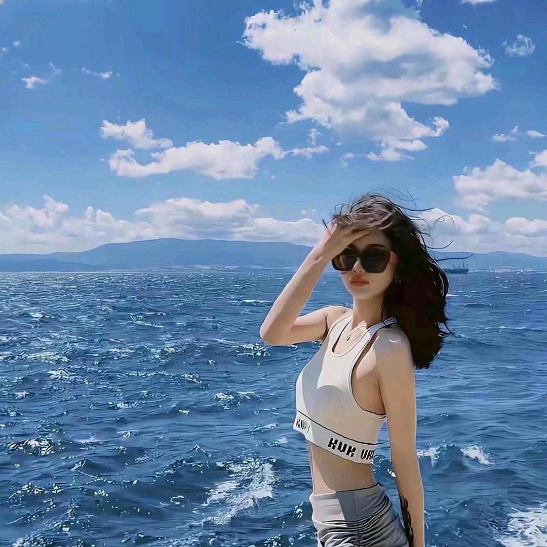 苏悆浠Sᴗuᥫᩣᝰ