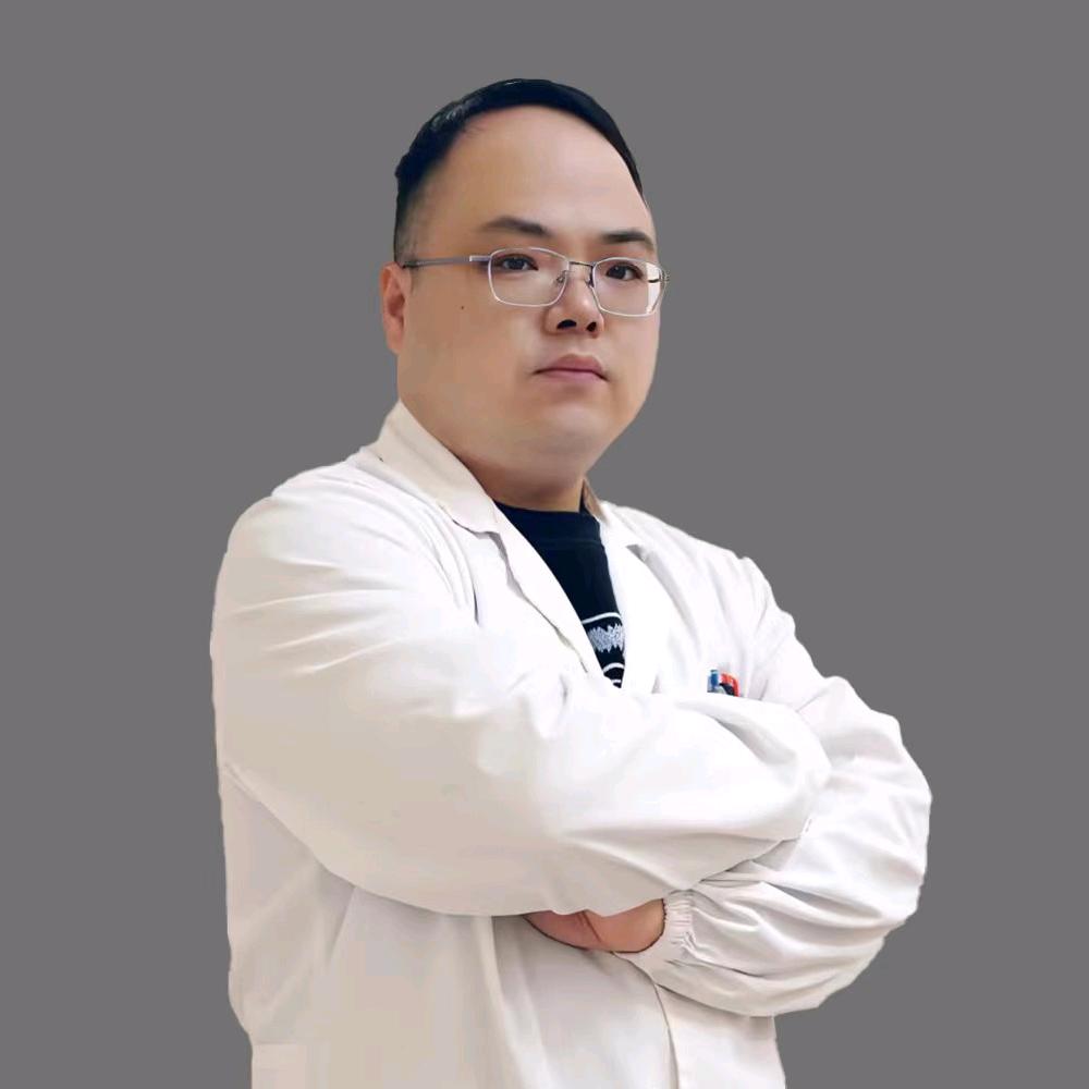 骨伤科专家吴震主任