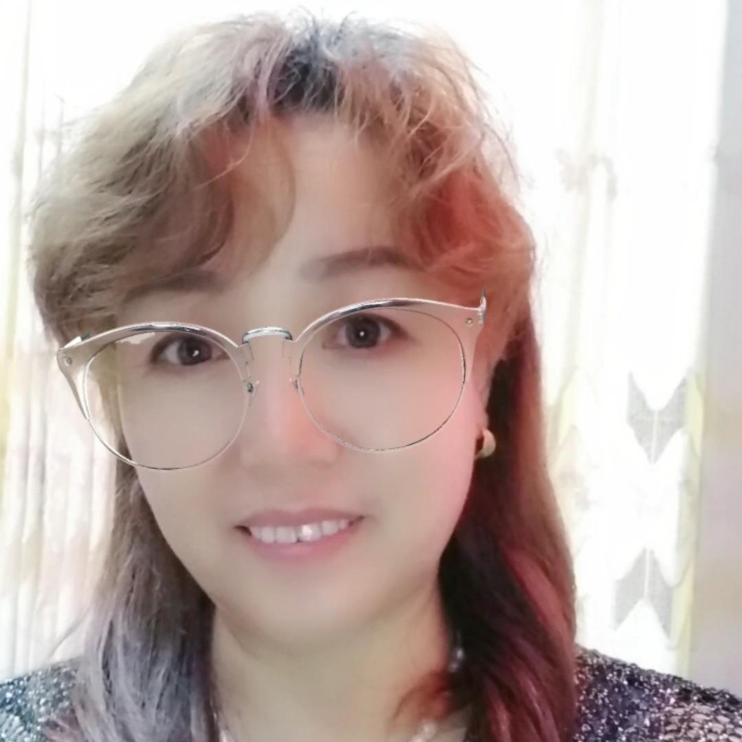 性格开朗爱唱歌
