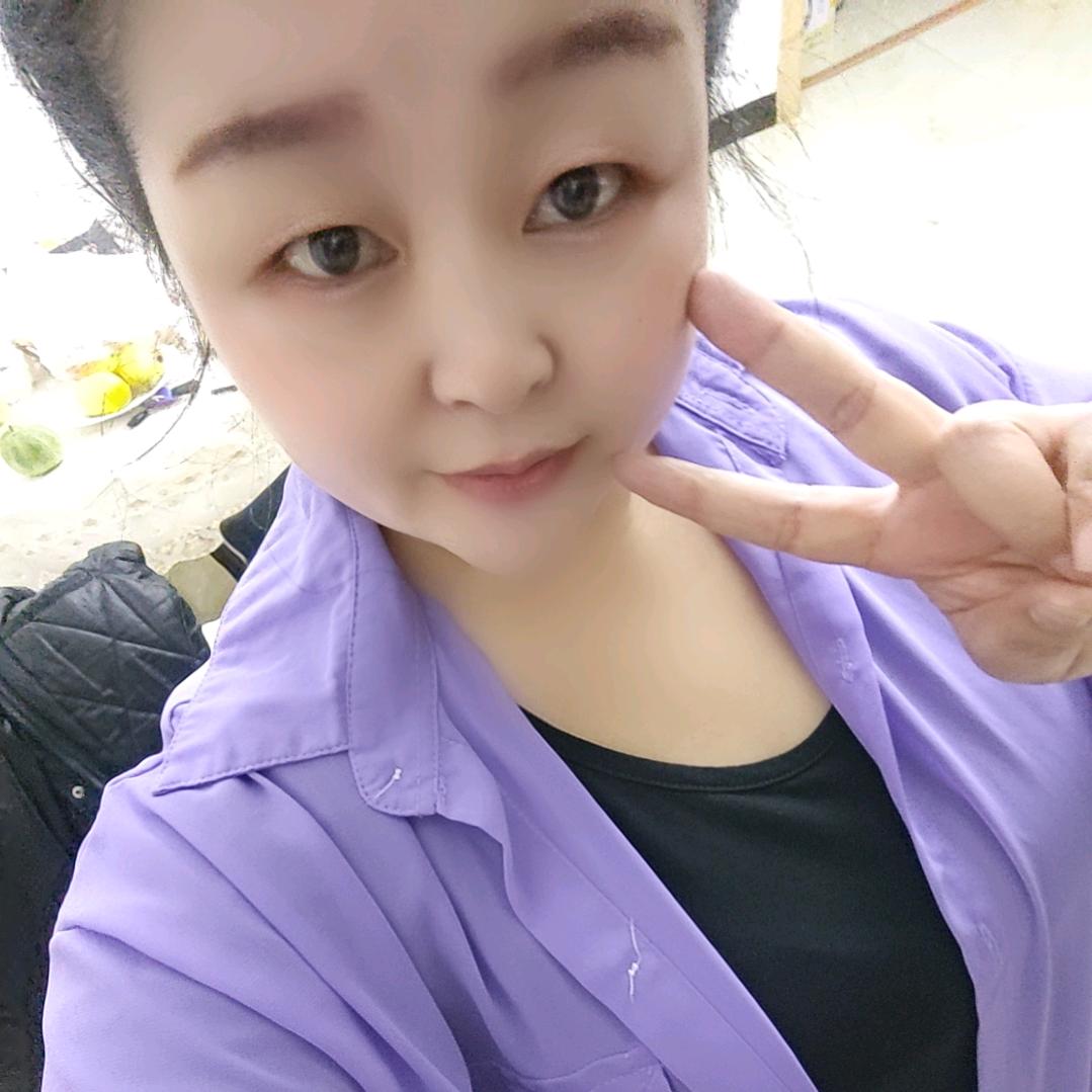 荟萃楼珠宝   赵冉