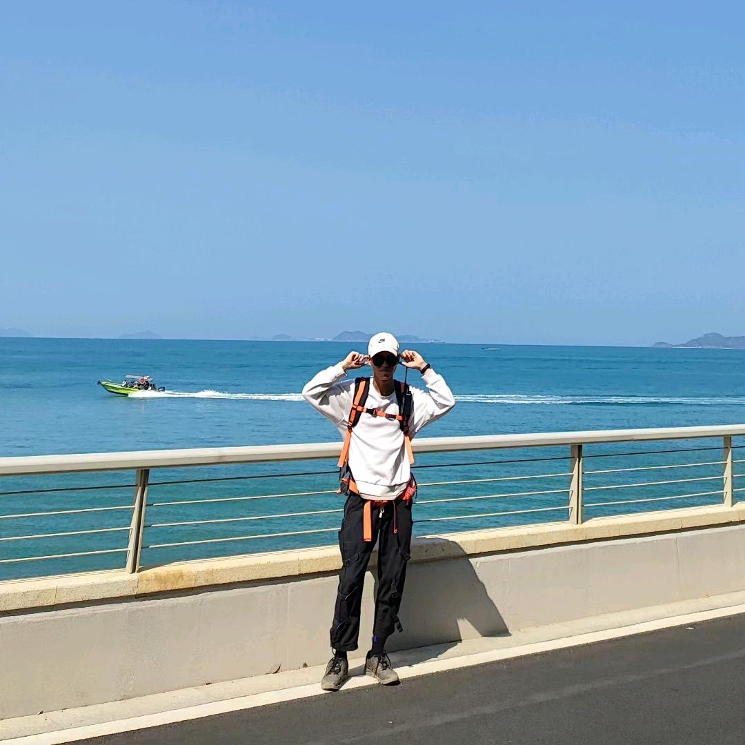 爱旅行的小明同学