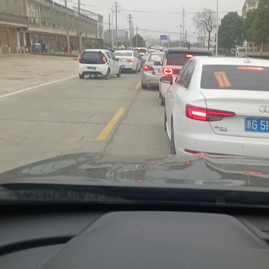 李年轻