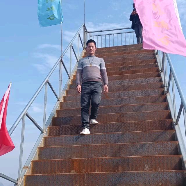 宜州窗帘哥