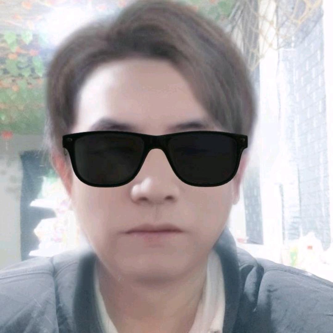 可爱的帅哥