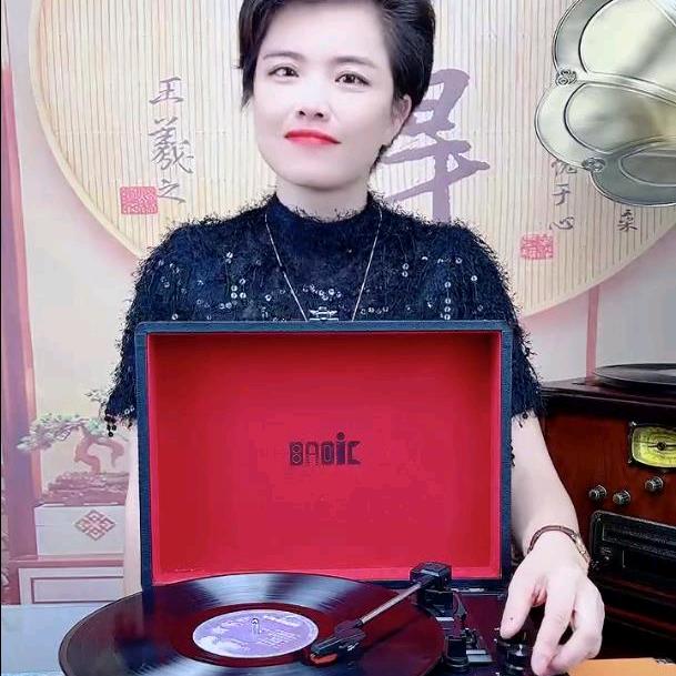 黑胶唱片机