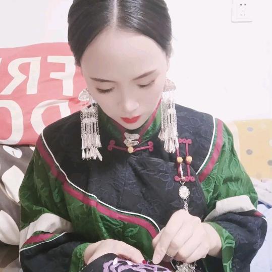 梅若彝绣(昆明王家桥)