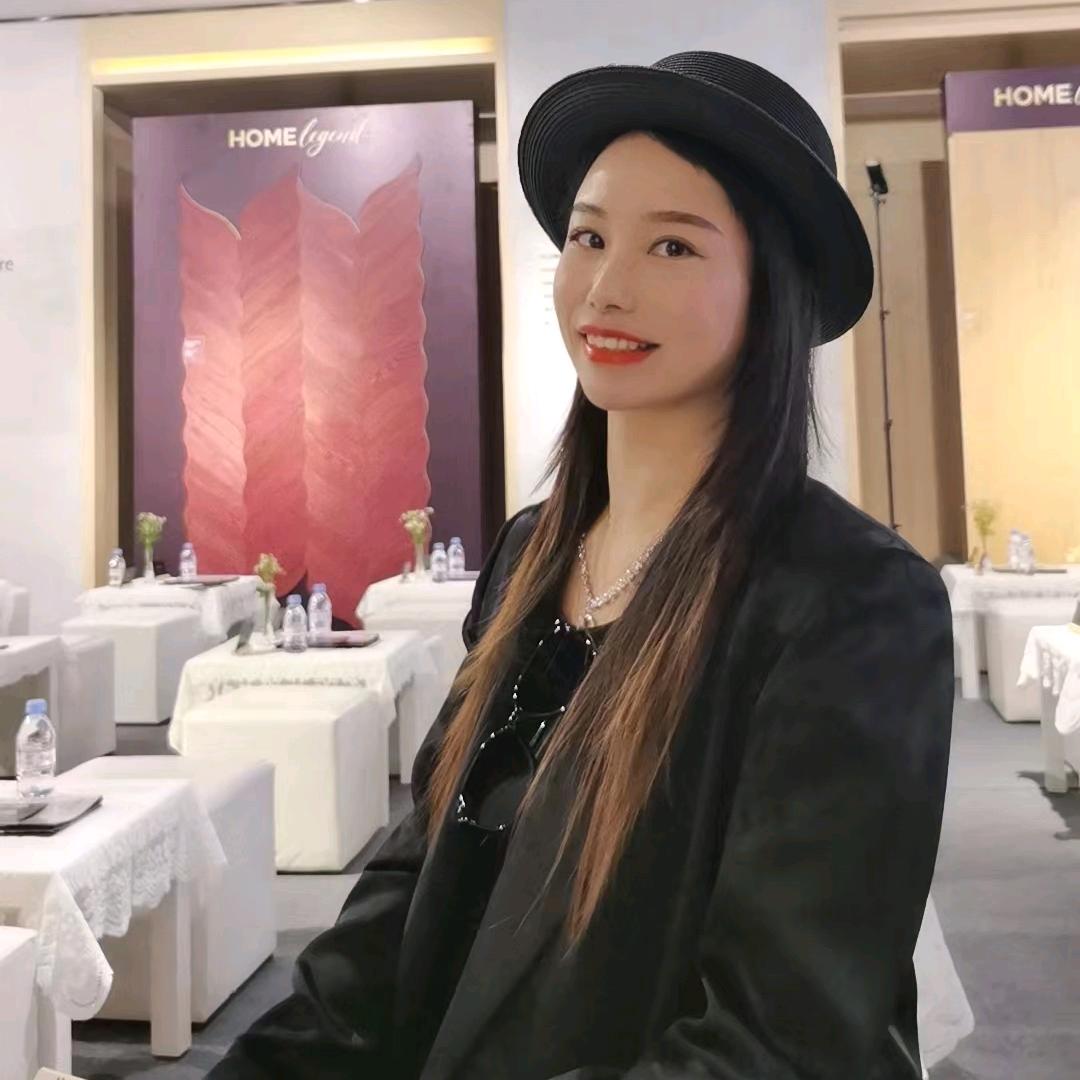 爱跳舞的设计师李媛媛