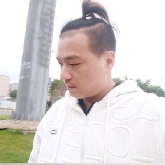 云南墨江小黑哥