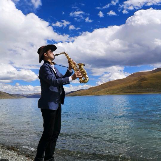 萨行天下🎷