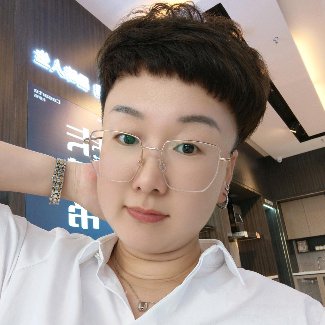 👉 星光海尔张丽👈