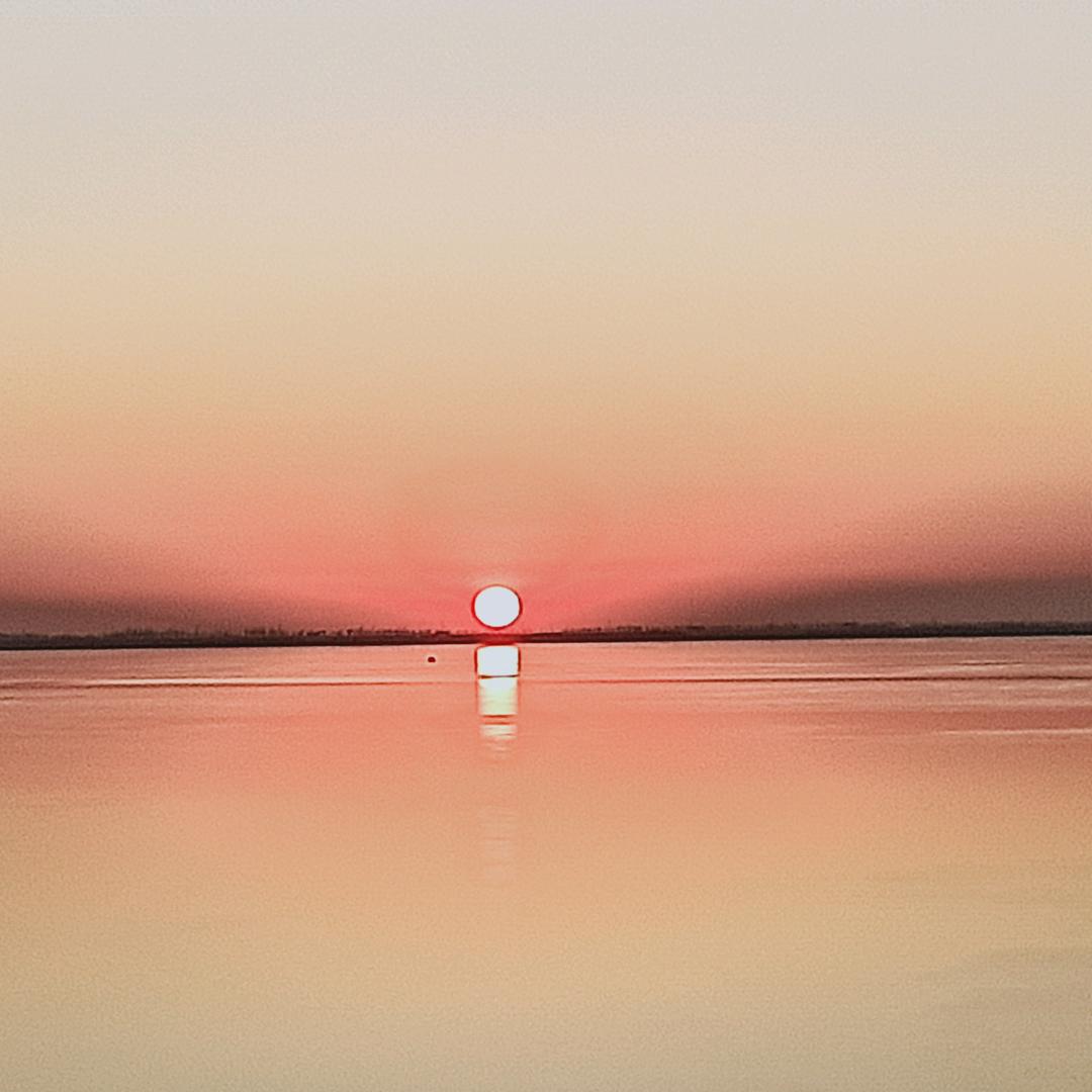 晨光苏醒