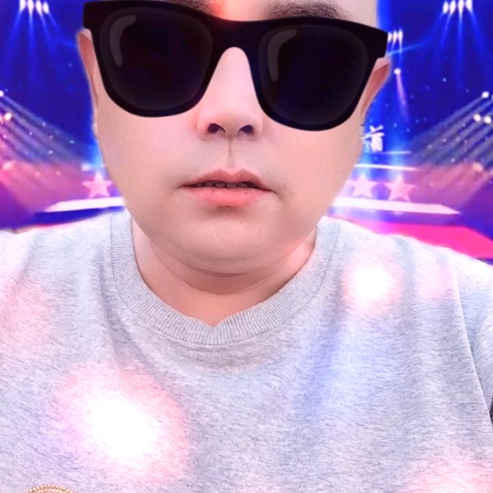 光头哥