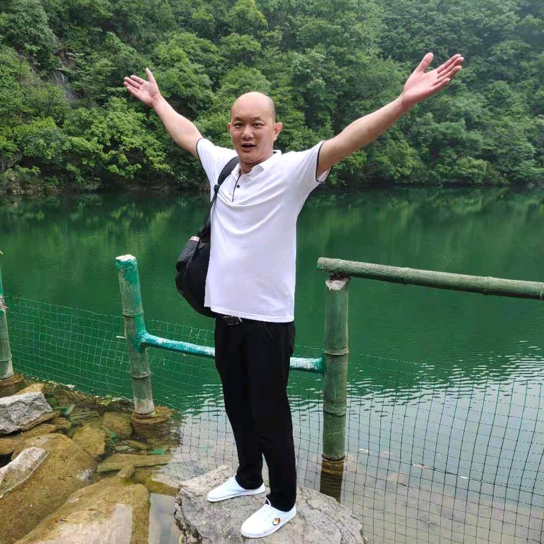 回凤楼，吴厨