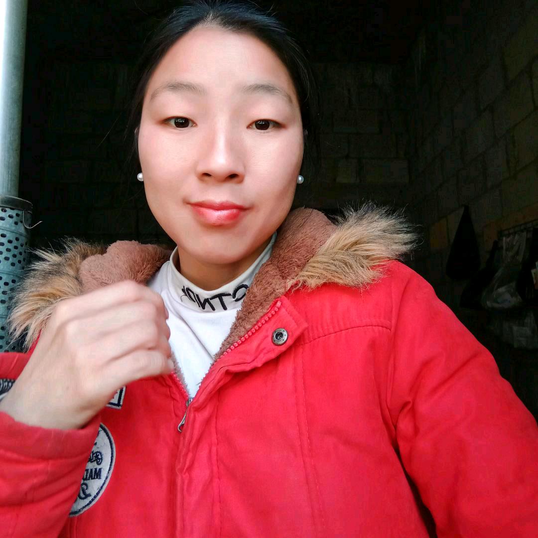 开心的王芳
