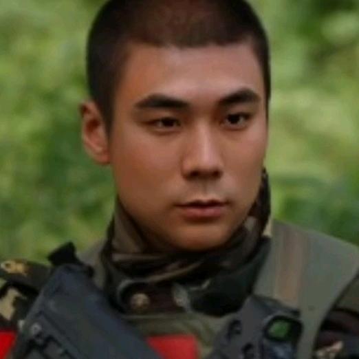 80后卡车哥
