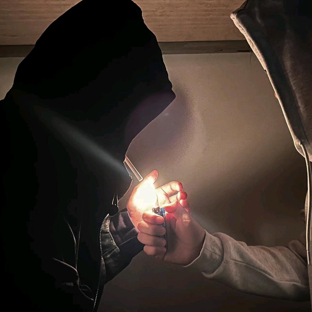 M♢
