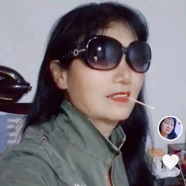 吕秀英