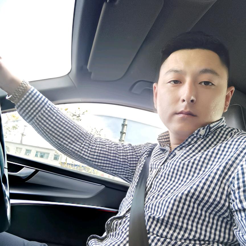 摆愣不了的男人