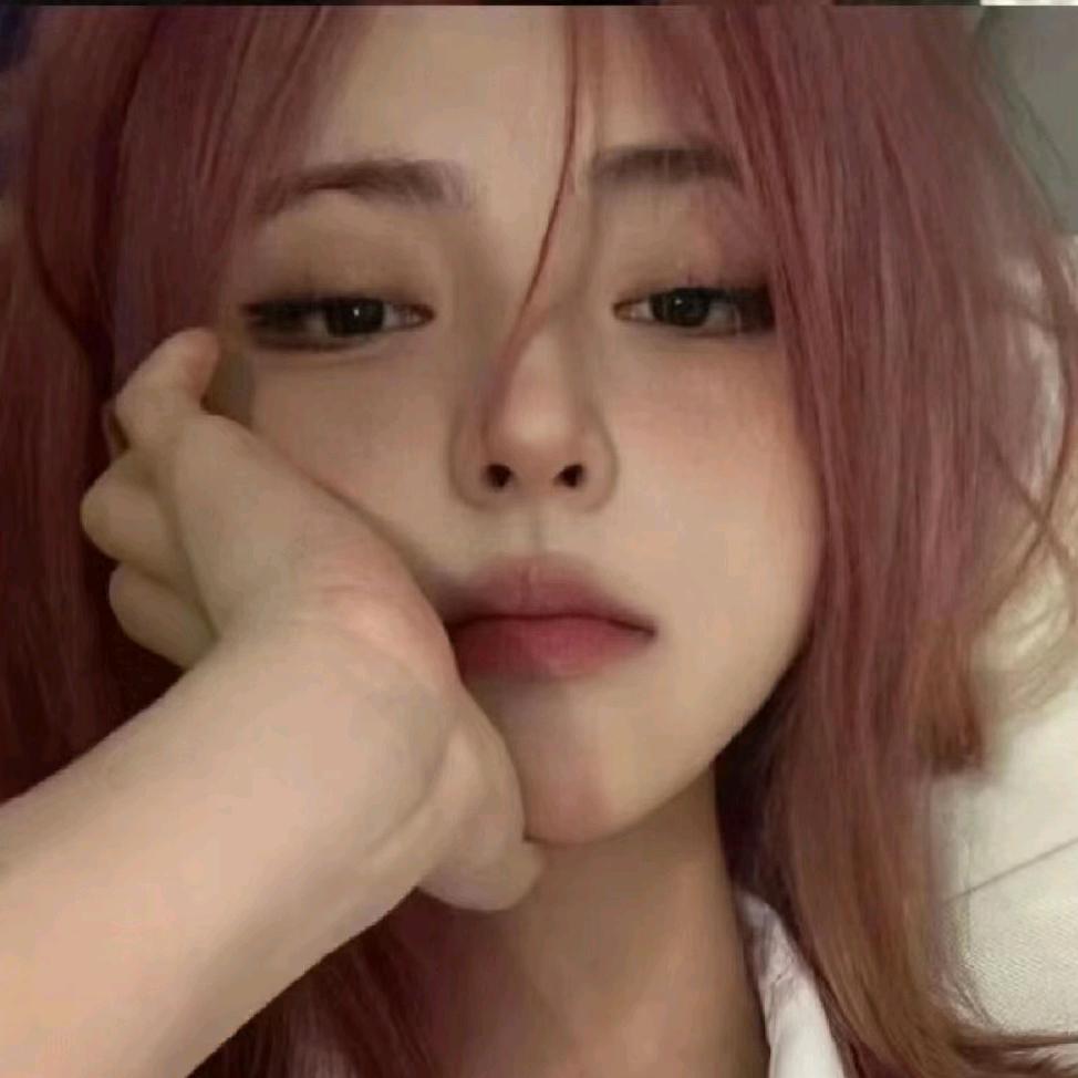 AAA杠上花地产小王