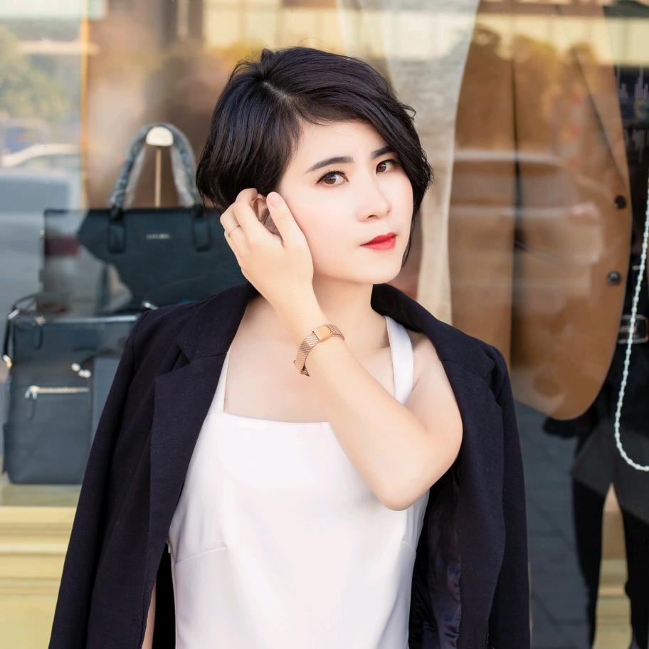 倾丽