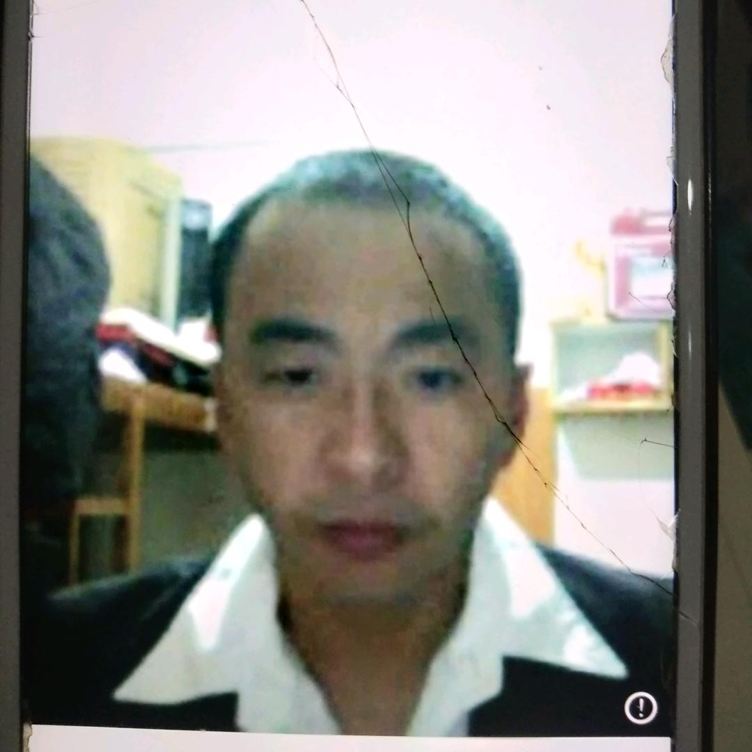 易斌