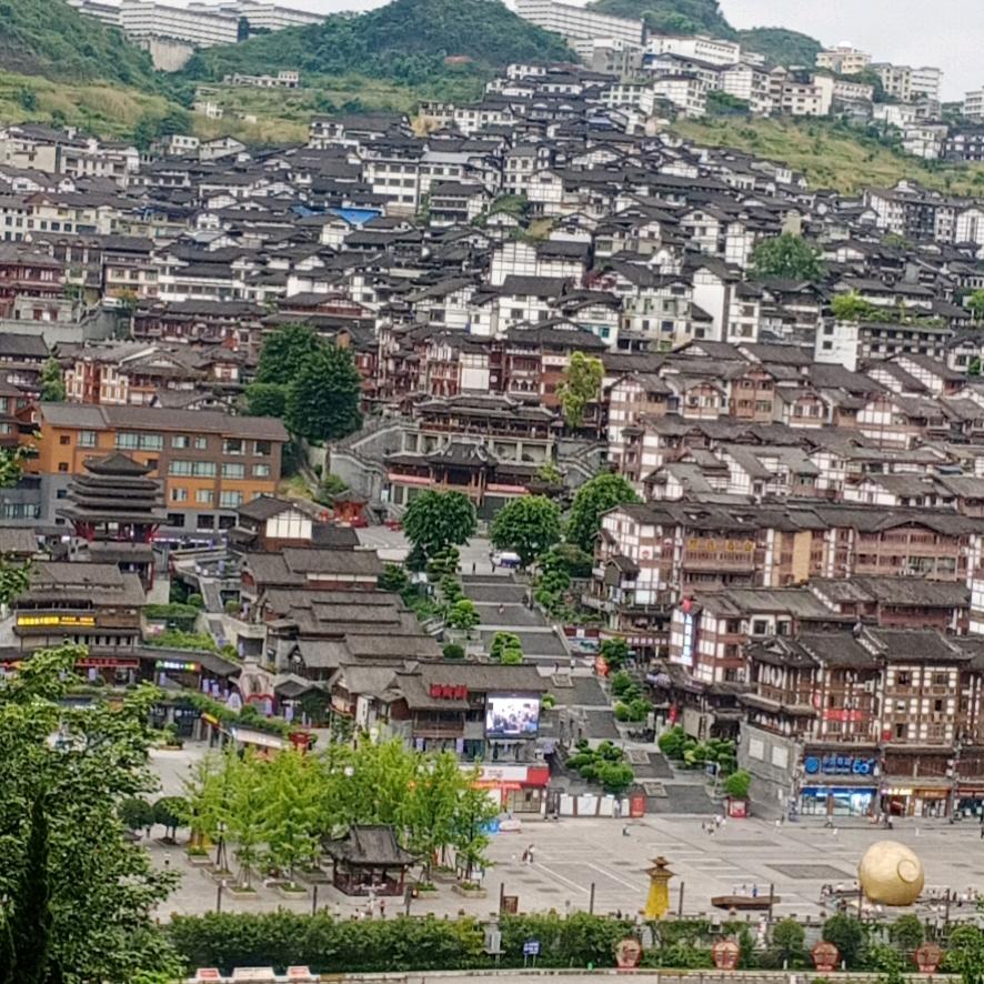 苦的累，累的苦，人生就是一天一天的数，