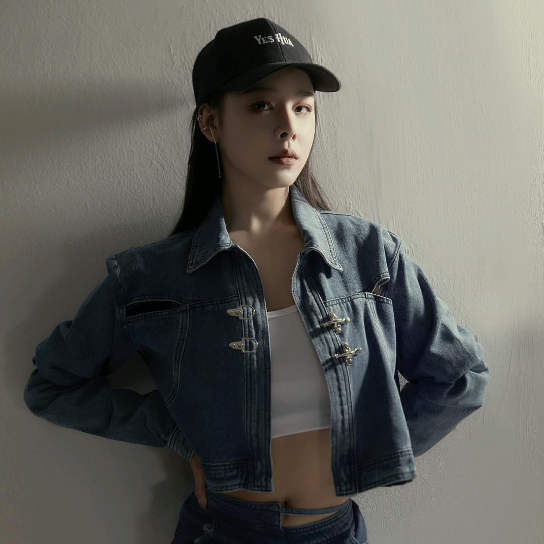 小Y