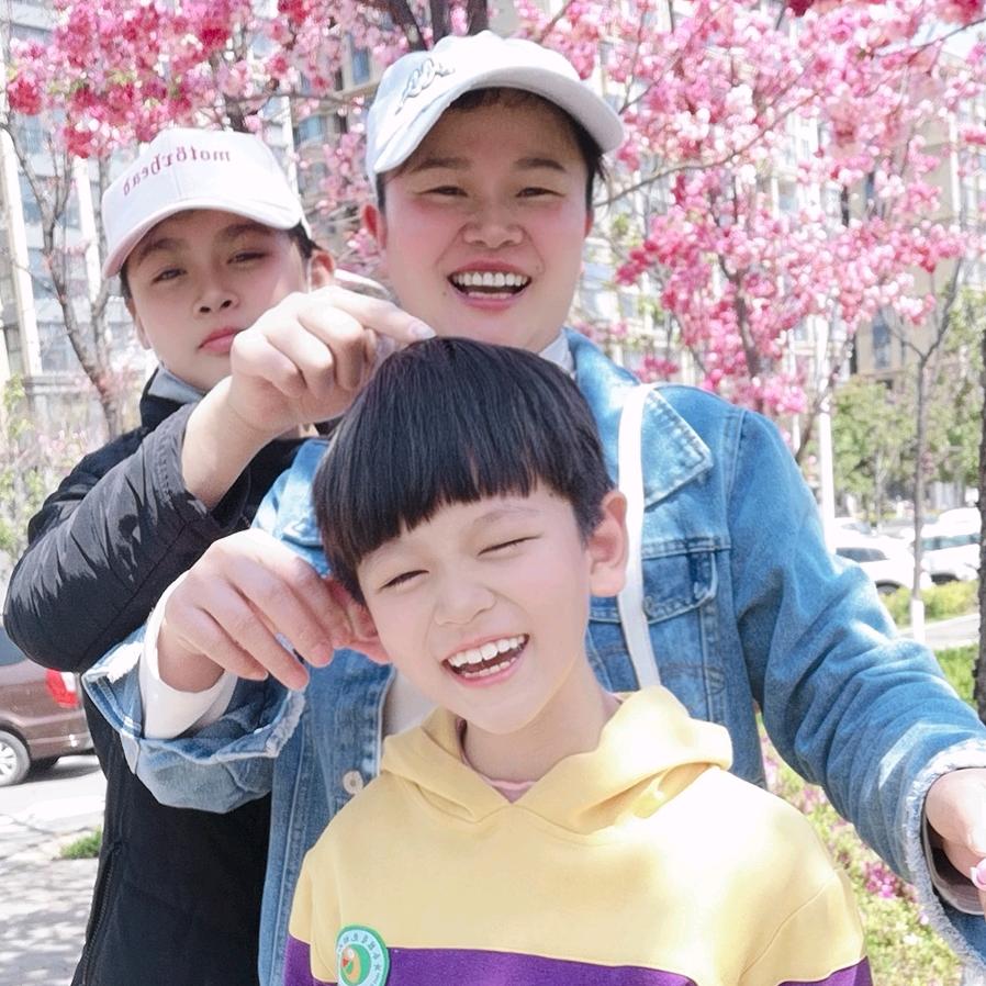 我的微笑像蓝天白云