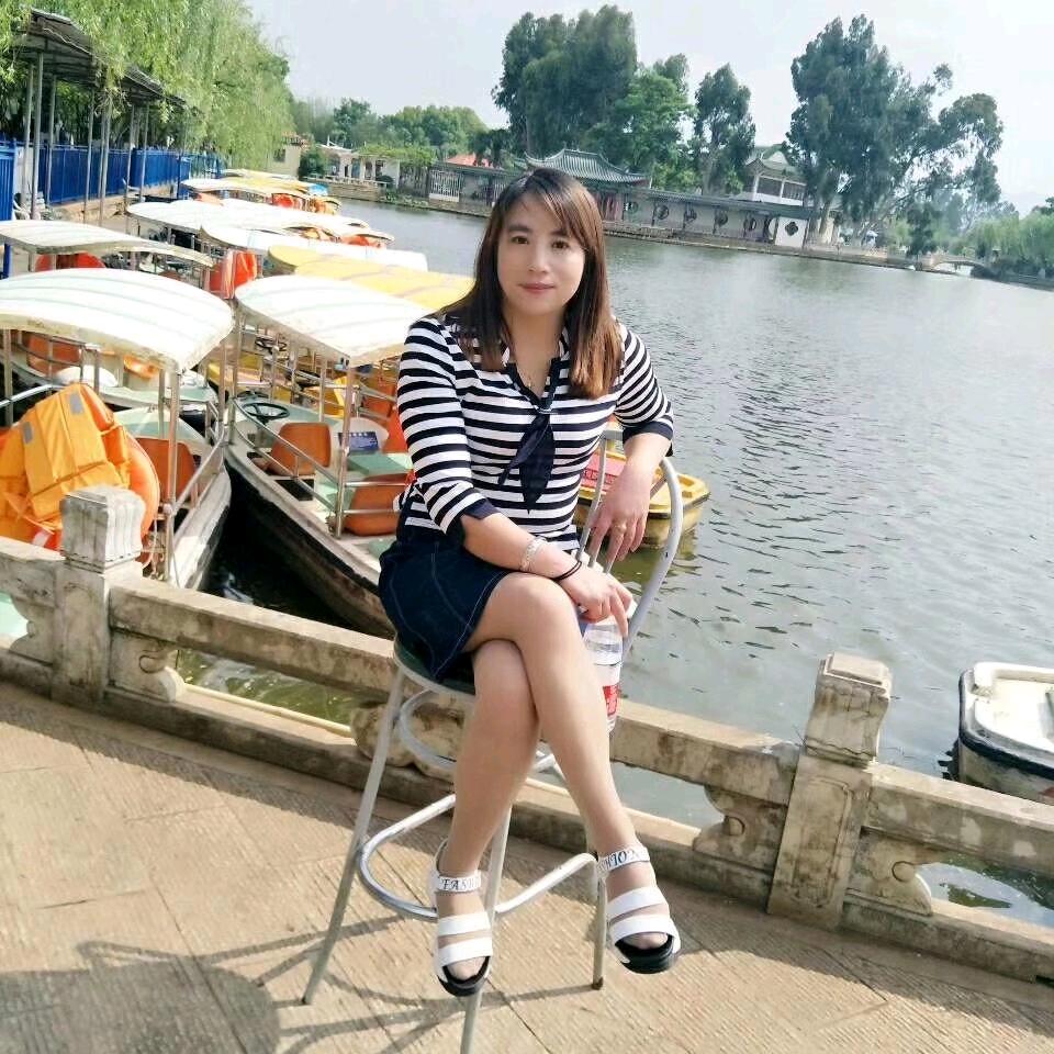 覹笑憾染唇桷白勺苦涩