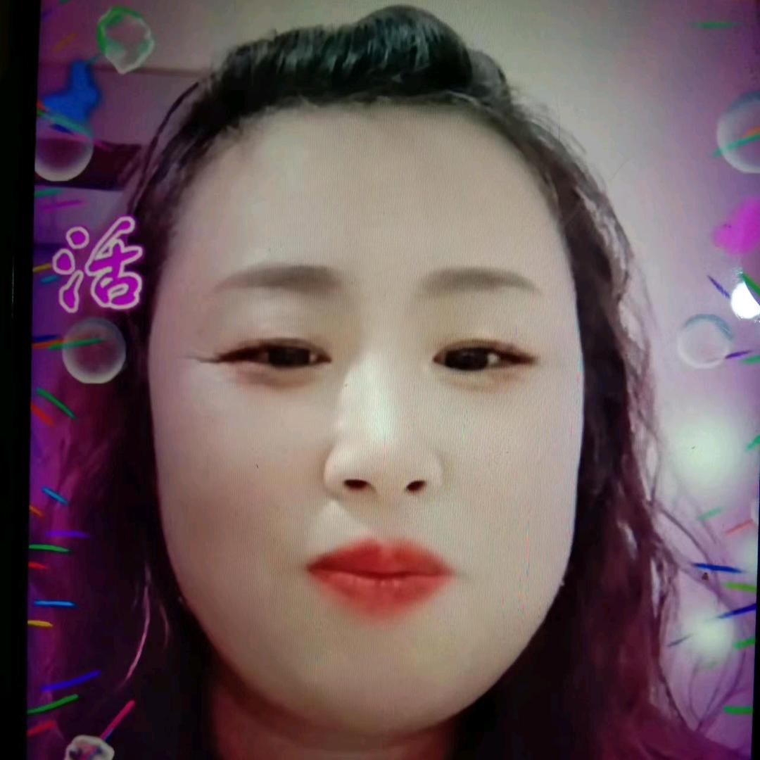 心中有景，何处不是花香满径。